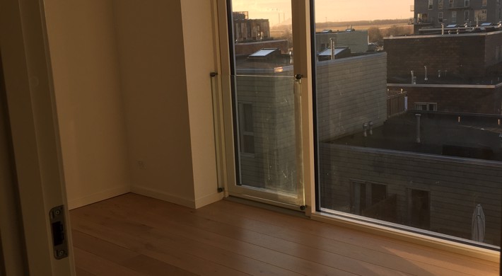 5-VÆRELSES PENTHOUSELEJLIGHED MED STOR TAGTERASSE